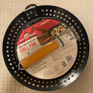 Master Forge Non stick Black Grill Pan with Wooden Handle